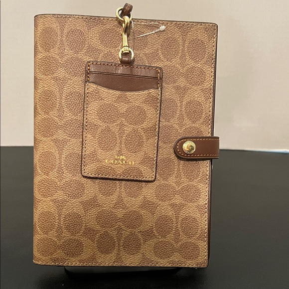 Coach Tan Signature Set Notebook and Id Lanyard - Picture 1 of 4